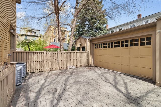 17 Perry St 3, Cambridge, MA 02139