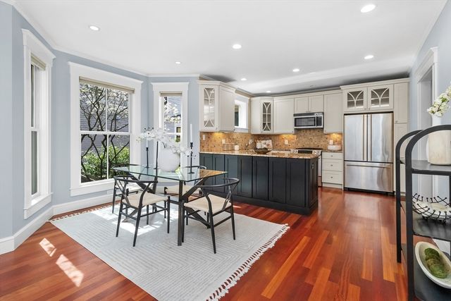 17 Perry St 3, Cambridge, MA 02139