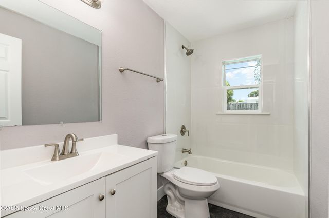 1497 Breeze Lane, Melbourne, FL 32935