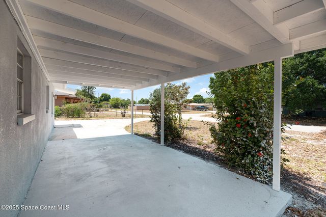 1497 Breeze Lane, Melbourne, FL 32935