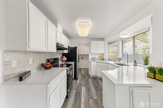 5 W Shore Avenue SW, Lakewood, WA 98498
