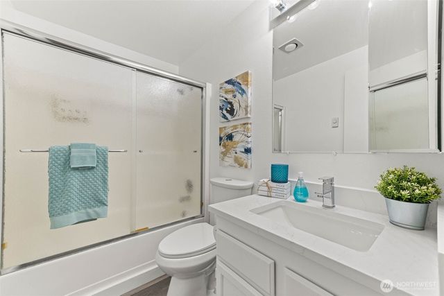 5 W Shore Avenue SW, Lakewood, WA 98498