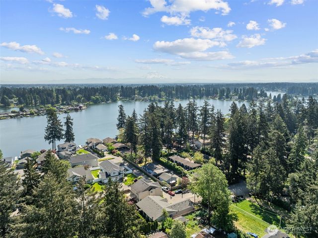 5 W Shore Avenue SW, Lakewood, WA 98498