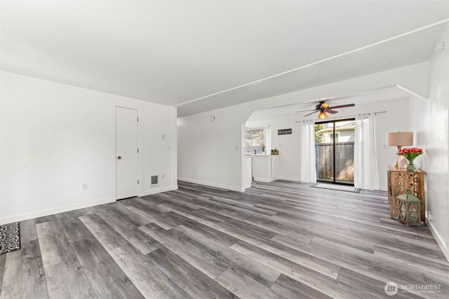 5 W Shore Avenue SW, Lakewood, WA 98498