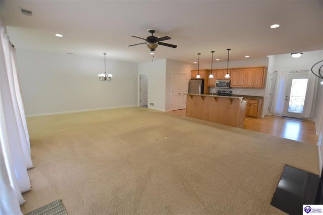 105 B Arlingwood Court, Elizabethtown, KY 42701