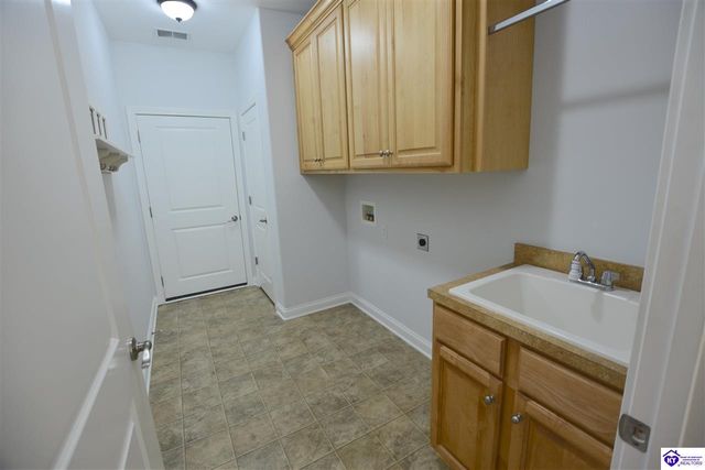 105 B Arlingwood Court, Elizabethtown, KY 42701