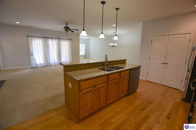 105 B Arlingwood Court, Elizabethtown, KY 42701