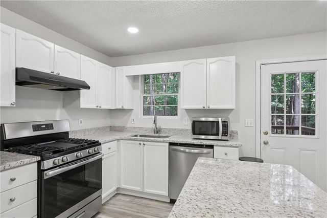 1948 SANDCREEK SW Drive, Atlanta, GA 30331