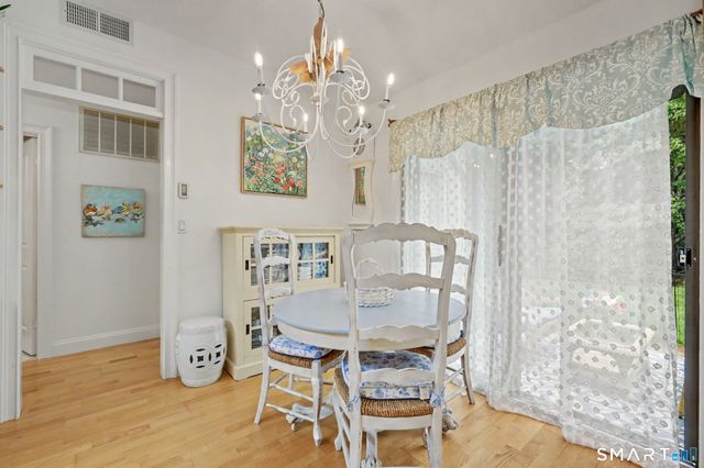 4 Heritage Circle A, Southbury, CT 06488