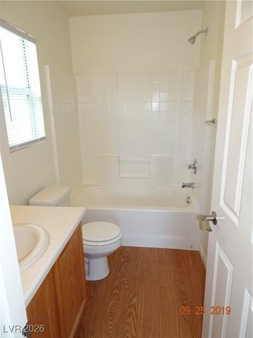 5247 Starter Avenue, Las Vegas, NV 89156