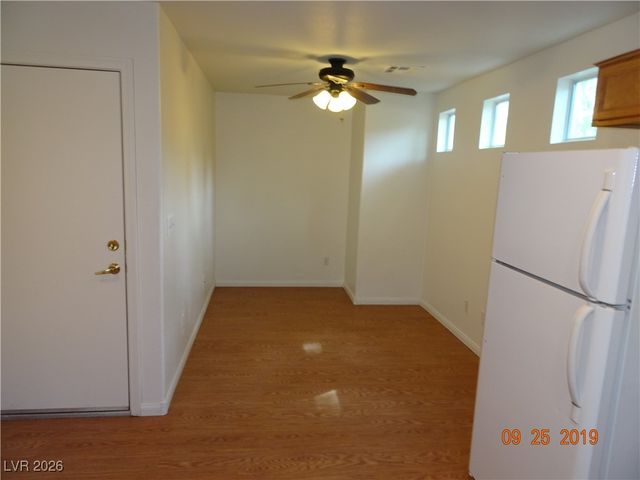 5247 Starter Avenue, Las Vegas, NV 89156