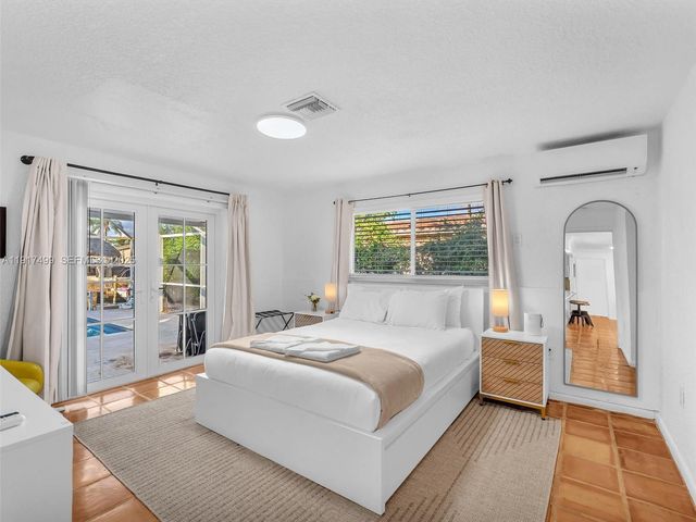 421 SW 18th St, Pompano Beach, FL 33060