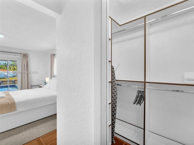 421 SW 18th St, Pompano Beach, FL 33060