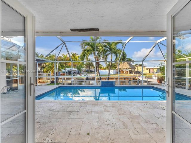 421 SW 18th St, Pompano Beach, FL 33060
