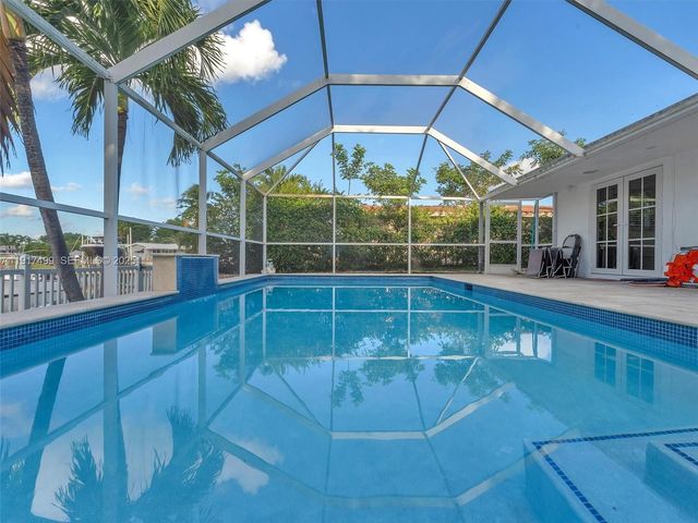 421 SW 18th St, Pompano Beach, FL 33060