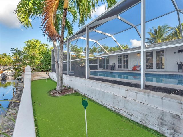 421 SW 18th St, Pompano Beach, FL 33060