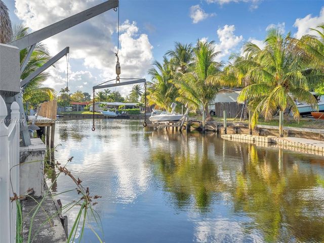 421 SW 18th St, Pompano Beach, FL 33060