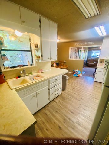 404 S Jules Avenue, Cleveland, OK 74020