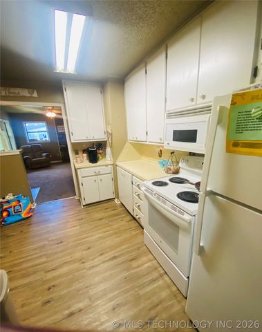 404 S Jules Avenue, Cleveland, OK 74020