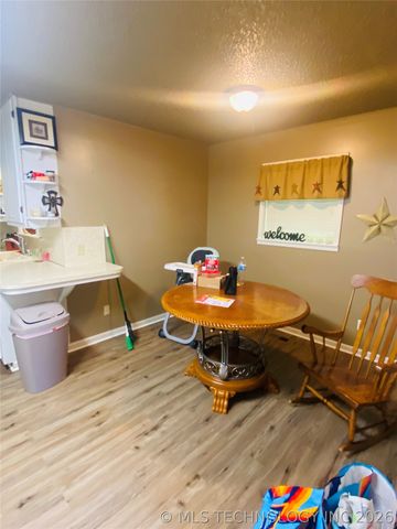 404 S Jules Avenue, Cleveland, OK 74020