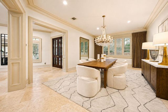 918 Huntington Cove, Houston, TX 77063