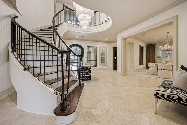 918 Huntington Cove, Houston, TX 77063