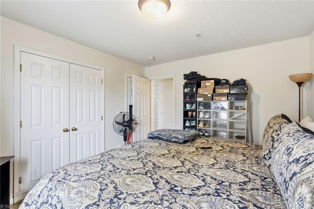 6105 Hedgecock Circle 2B, High Point, NC 27265