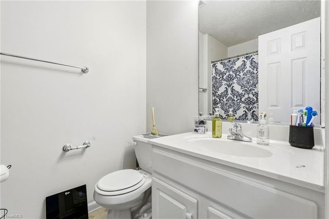 6105 Hedgecock Circle 2B, High Point, NC 27265