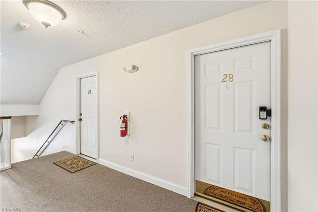 6105 Hedgecock Circle 2B, High Point, NC 27265