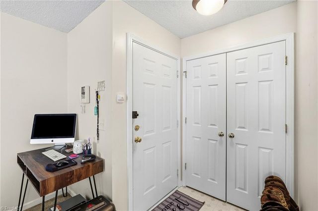 6105 Hedgecock Circle 2B, High Point, NC 27265