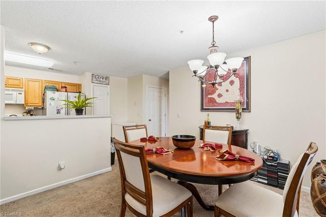 6105 Hedgecock Circle 2B, High Point, NC 27265
