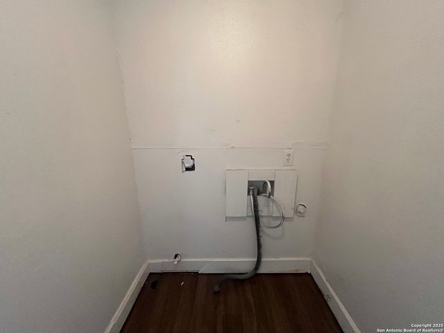 401 RIVERDALE DR, San Antonio, TX 78228