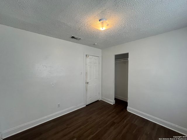 401 RIVERDALE DR, San Antonio, TX 78228