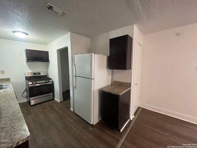 401 RIVERDALE DR, San Antonio, TX 78228