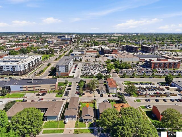 1928 J Street, Lincoln, NE 68510