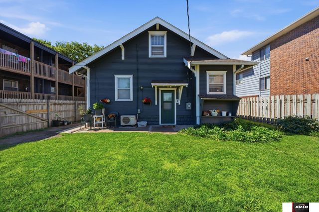 1928 J Street, Lincoln, NE 68510