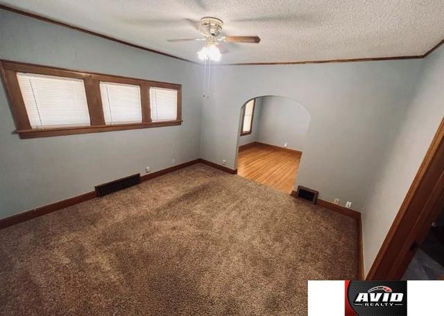 1928 J Street, Lincoln, NE 68510