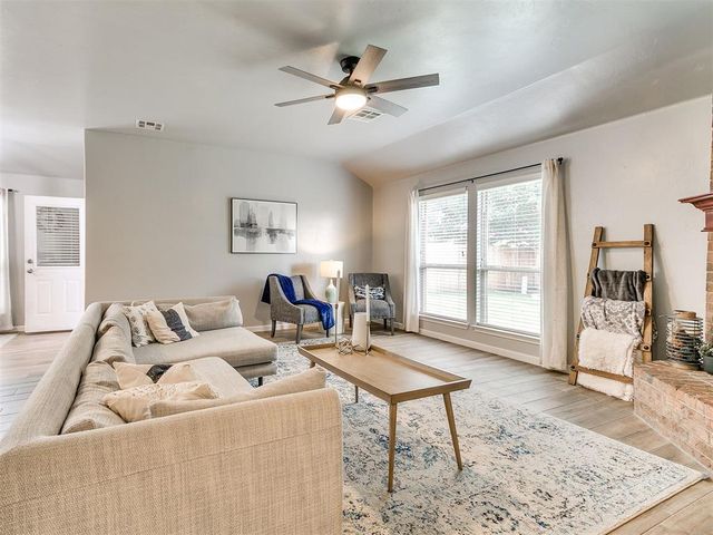 11233 NW 97th Street, Yukon, OK 73099