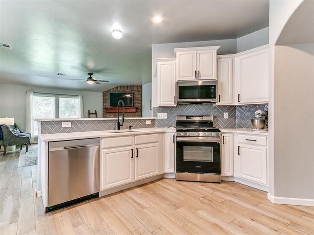 11233 NW 97th Street, Yukon, OK 73099
