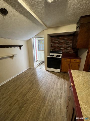 51 Dell Avenue, New London, CT 06320