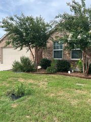 138 Waxberry Drive, Fate, TX 75189