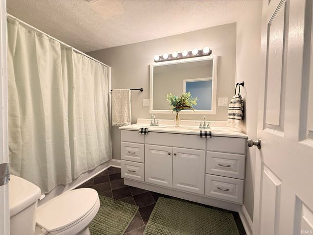 1109 N First Street, Boonville, IN 47601