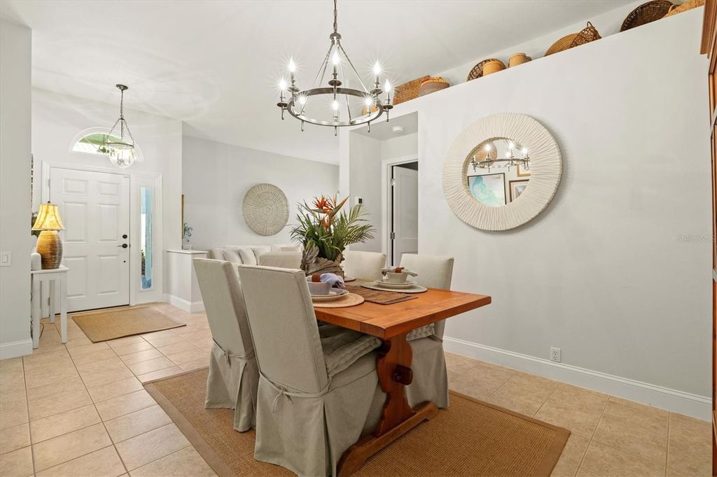 Image 12 of property listing at 4706 DUNDEE DRIVE, Bradenton, FL 34210