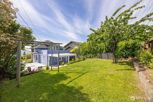 1015 14th Street, Bellingham, WA 98225