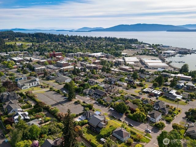 1015 14th Street, Bellingham, WA 98225