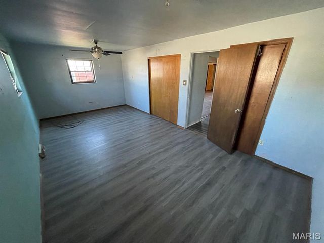 102 Linda Drive, Fairview Heights, IL 62208