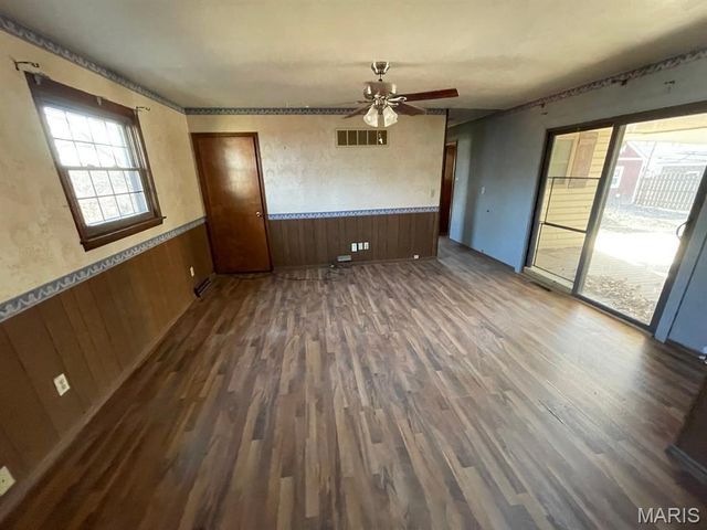 102 Linda Drive, Fairview Heights, IL 62208