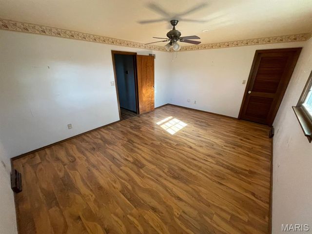 102 Linda Drive, Fairview Heights, IL 62208