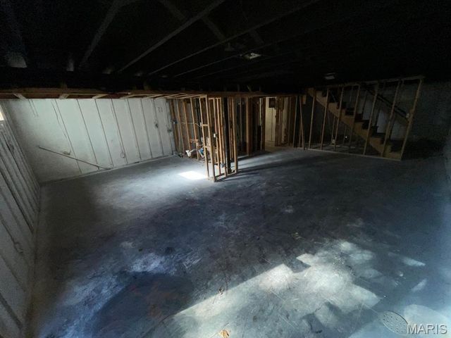 102 Linda Drive, Fairview Heights, IL 62208