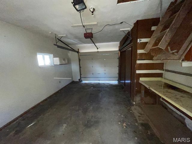 102 Linda Drive, Fairview Heights, IL 62208